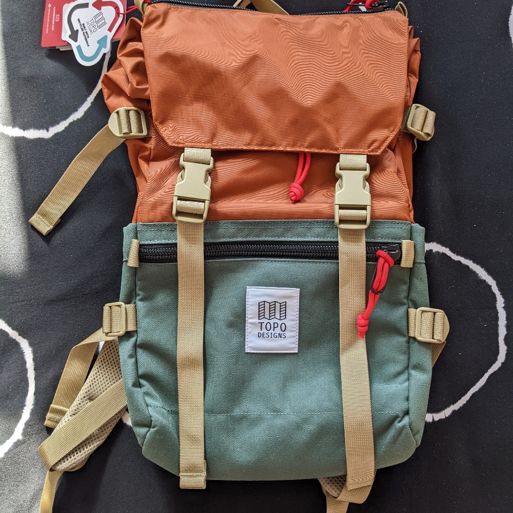 Topo rover bag NWT